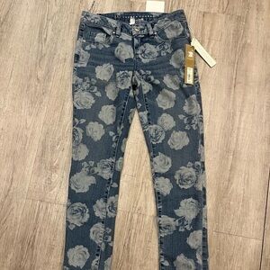 NWT Lauren Conrad Malibu Blue Floral Denim The Pencil Jeans size 0